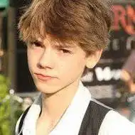 6686体育金牌作者Benedict